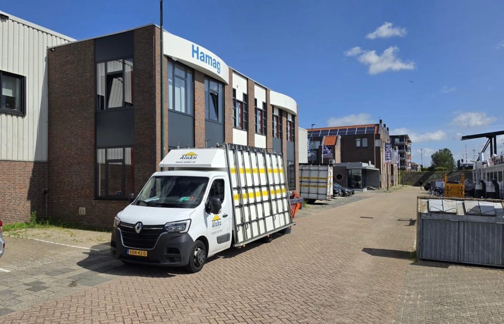 Bedrijfspand aluminium kozijnen maassluis